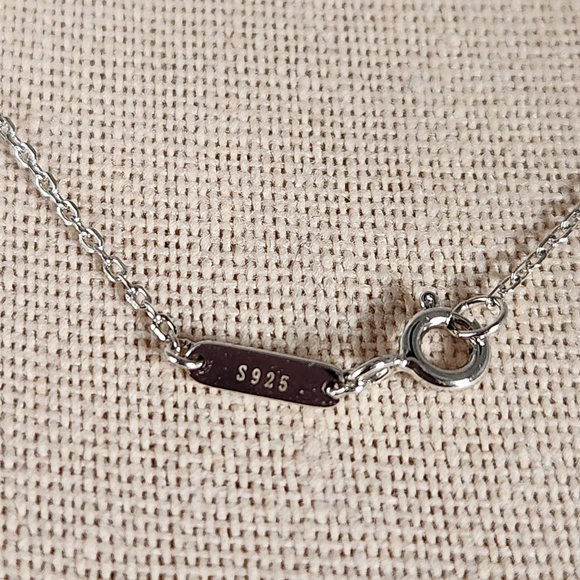 Open heart moissanite pendant necklace - Picture 4 of 7